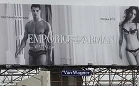 C.Ronaldo lại gây chú ý trong quảng cáo underwear mới