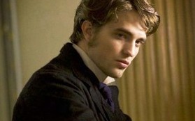 Robert Pattinson kể chuyện "nude 100%" trong phim mới