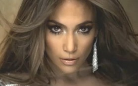 Nữ ca sỹ Latin ngoài 40 "thiêu mắt " fan bằng thân hình bốc lửa