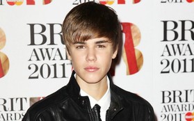 Justin Bieber bỏ lỡ mất cơ hội “nhầy nhụa” và “xanh lét” 