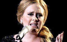 Adele “phát khiếp” khi phải lên sân khấu