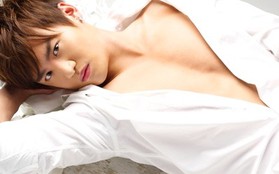 Anh trai Junsu (JYJ) cực sexy trên bìa single mới 