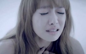 Victoria (f(x)) khóc nức nở trong MV mới