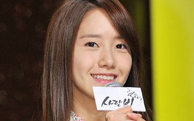 Yoona trổ tài... khóc-như-đúng-rồi ngay trong họp báo 