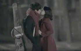 Lee Seung Gi giật mình vì "bị" Park Shin Hye "kiss"