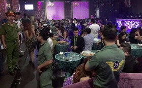 Cảnh sát phát hiện ma túy, còng số 8 trong quán bar Sài Gòn