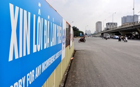 Hà Nội: Những tấm biển xin lỗi ở các điểm ùn tắc khiến người dân "bớt mệt mỏi"