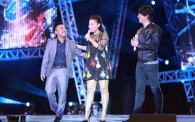 Vietnam Idol: Bà bầu Thu Minh khoe giọng "khủng" ngay concert mở màn