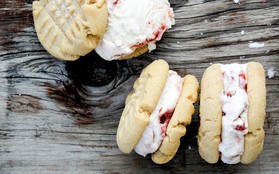 Những loại bánh kẹp kem ngon mê hồn khiến bạn chỉ muốn cắn ngập răng