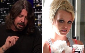 Britney bị trưởng nhóm Foo Fighters cười nhạo