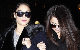 Selena, Vanessa và Ashley tay trong tay thân thiết đi shopping