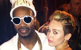 Miley Cyrus bị nghi có bầu với rapper Juicy J
