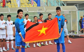 U19 Việt Nam thành kính tưởng niệm Đại tướng Võ Nguyên Giáp