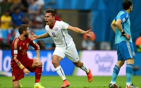 Tây Ban Nha 0-2 Chile: Làm gỏi "bò tót"