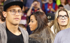 Cô em gái xinh đẹp khiến Neymar bị lu mờ trên sân bóng rổ