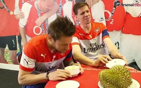 Sao Arsenal phản ứng thế nào khi ăn trái sầu riêng?