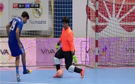 Diego Costa khoe kỹ năng siêu “đỉnh”, ghi 5 bàn trên sân futsal