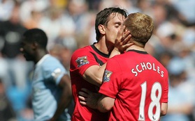HLV Van Gaal: “Neville và Scholes biết quái gì về Man United”