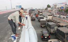 Hình ảnh 2 cầu vượt bằng thép ở Sài Gòn trước ngày thông xe