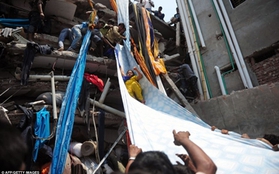 Khung cảnh vụ sập nhà 8 tầng khiến 275 người thiệt mạng