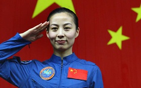 Nữ giáo viên đầu tiên của Trung Quốc trên vũ trụ