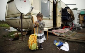 Chùm ảnh: Cuộc sống lênh đênh của những người "vô gia cư" Pháp