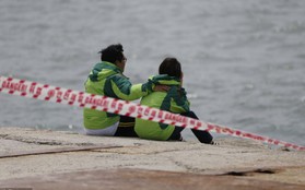 Thợ lặn đau đớn khi số nạn nhân chết trong vụ chìm phà tăng mạnh lên 121 người