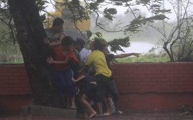 Philippines tan hoang trước sự tàn phá của bão Rammasun