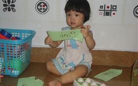 Cô bé 15 tháng tuổi đất cảng đọc tiếng Việt vanh vách
