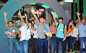 Bạn trẻ thích thú với “thành phố công nghệ” tại Vietnam Telecomp 2013