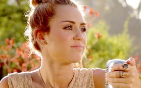 Gặp lại Miley Cyrus dịu dàng khi chưa "xuống tóc"