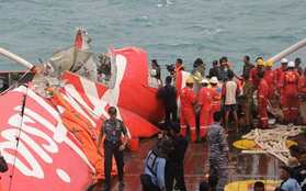 Cơ phó đã lái máy bay trước khi QZ8501 rơi xuống biển