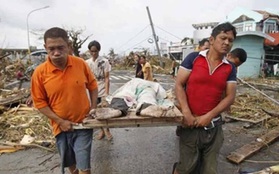 10.000 người có thể đã chết trong siêu bão Haiyan ở Philippines 