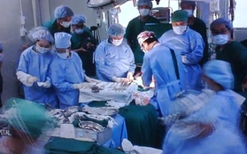 Chuyện “thâm cung” ở bệnh viện qua lời kể của một bác sỹ về hưu