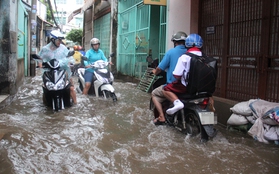 "20 năm qua, chỉ mong một lần Sài Gòn mưa mà nhà tôi không bị ngập"