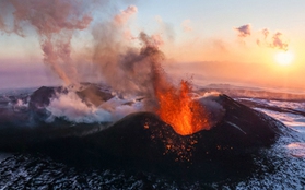 Vẻ đẹp của những ngọn núi lửa hung dữ nhất Nhật Bản