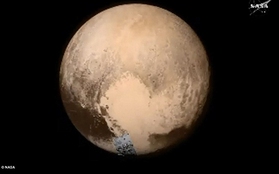 Không chỉ có núi băng, Pluto có cả đồng bằng băng trái tim khổng lồ