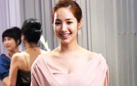 Park Min Young cười tít mắt vì được khen xinh