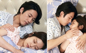 Cảnh Jang Hyuk tình tứ ôm chặt Jang Nara trên giường