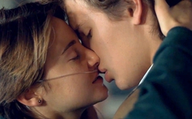 Jennifer Lawrence mất giải Nụ hôn đẹp nhất vì phim "sướt mướt"