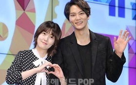 Shim Eun Kyung e ấp bên cạnh Joo Won