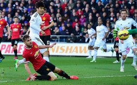 Swansea 2-1 Man Utd: Bại binh "quên" phục hận