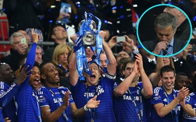 Chelsea vô địch, Mourinho òa khóc vì xúc động