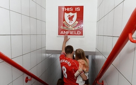 Chùm ảnh: Ngày cuối cùng ngập tràn cảm xúc của Gerrard tại Anfield