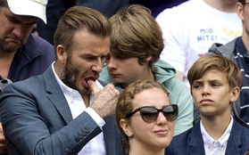 Beckham gây tò mò với hành động bôi nước bọt vào mặt Romeo