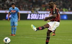 Balotelli hỏng ăn penalty lần đầu trong đời