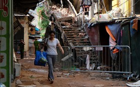 Biệt thự đổ sập tại Hà Nội: Nhiều người đã được vào nhà để lấy đồ đạc