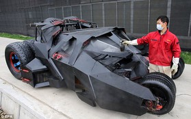 Siêu xe Batmobile được làm từ... 10 tấn sắt vụn