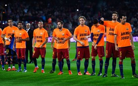 Cầu thủ Barcelona và sao thế giới khích lệ tinh thần "Thánh" Johan Cruyff