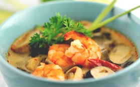 Canh nấm Tom Yum chua cay ấm bụng